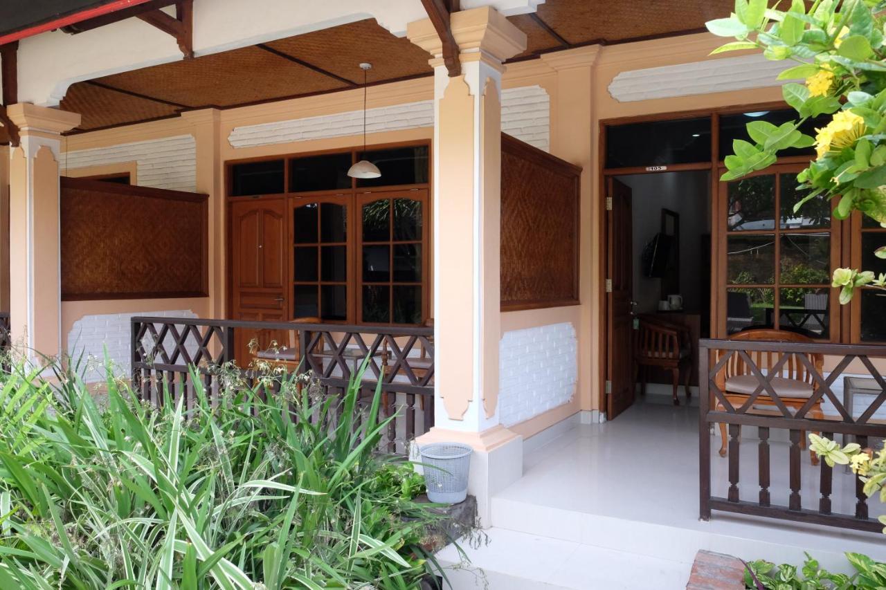 Fat Yogi Cottages Kuta Lombok Esterno foto